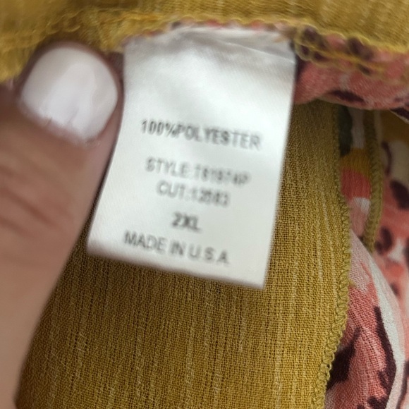 ODDY Flared Sleeve Mustard Yellow Kimono with Floral and Crochet Design Sz 2X - Picture 8 of 8